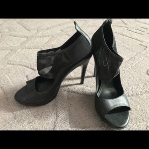 JESSICA SIMPSON Bootie Style Heels - Size 5.5
